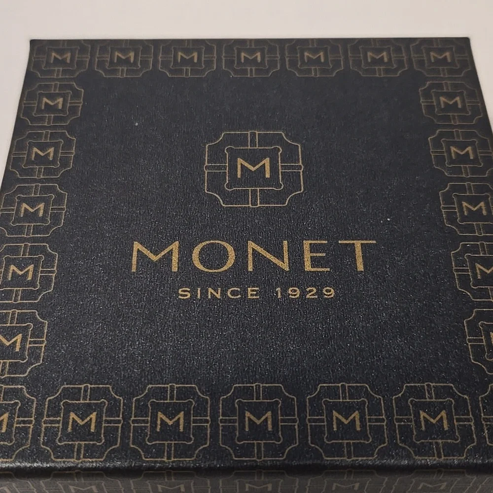 NIB Monet Rose Gold Compact Mirror with Crystal Accents - Picture 3 of 5